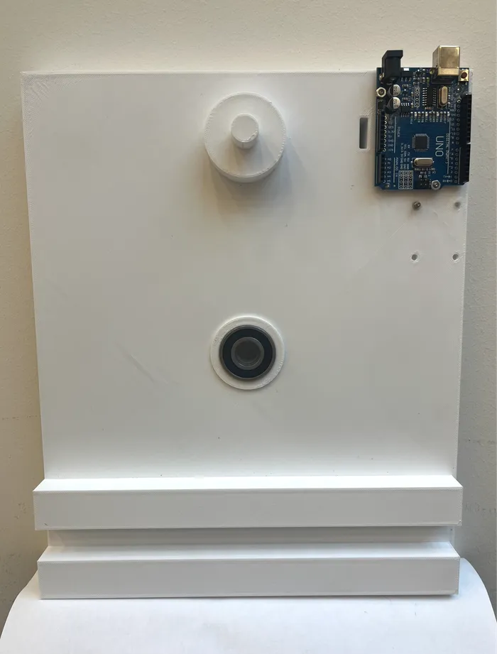 Platform with motor mount and Arduino seat